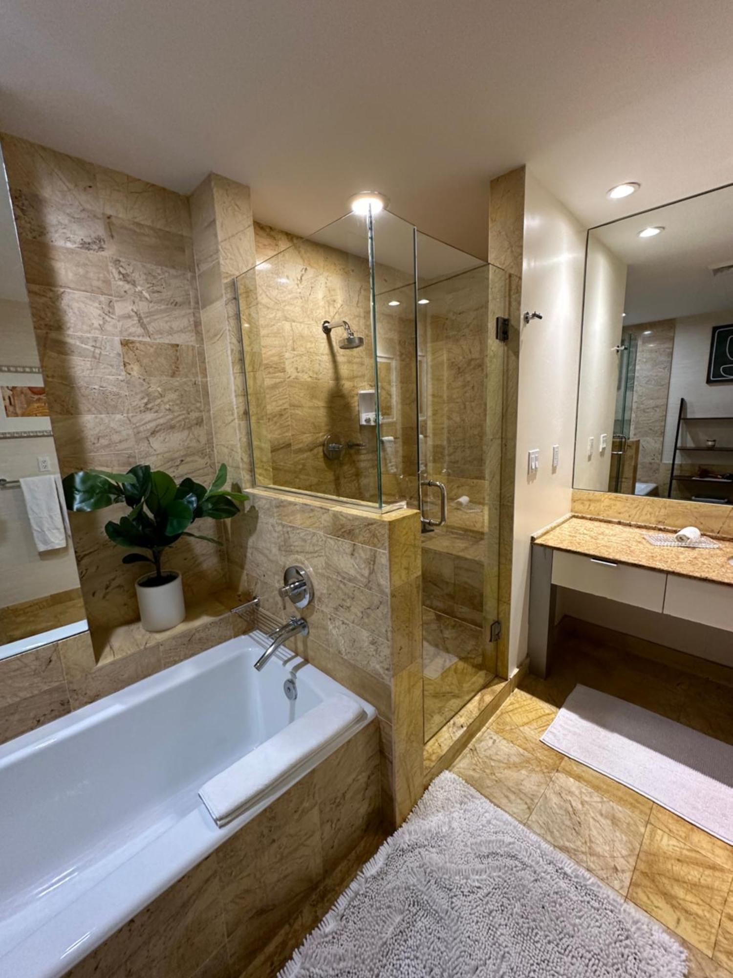 Brickell Floor 31 Sea View-free Parking By Palermo Miami